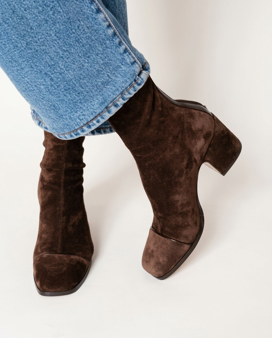 Marlowe Women's Suede Retro Square Toe Boots